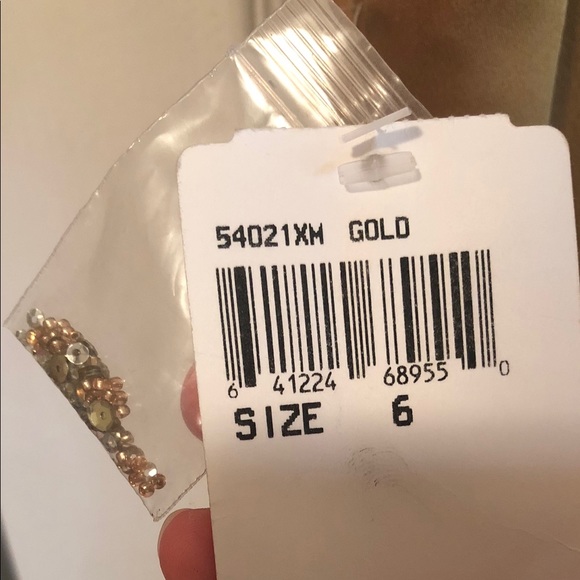 Donna Morgan dress mustard gold fancy - Picture 3 of 3